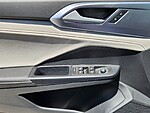 Used 2025 VOLKSWAGEN TAOS SE FWD in DAVIE, FLORIDA (Photo 26)