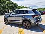 Used 2025 VOLKSWAGEN TAOS SE FWD in DAVIE, FLORIDA (Photo 7)