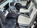 Used 2025 VOLKSWAGEN TAOS SE FWD in DAVIE, FLORIDA (Photo 10)