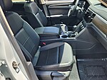 Used 2023 VOLKSWAGEN ATLAS 3.6L V6 SE W/TECHNOLOGY FWD in DAVIE, FLORIDA (Photo 16)
