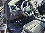 Used 2023 VOLKSWAGEN ATLAS CROSS SPORT 3.6L V6 SEL R-LINE BLACK 4MOTION in DAVIE, FLORIDA (Photo 11)