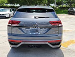 Used 2023 VOLKSWAGEN ATLAS CROSS SPORT 3.6L V6 SEL R-LINE BLACK 4MOTION in DAVIE, FLORIDA (Photo 5)