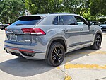 Used 2023 VOLKSWAGEN ATLAS CROSS SPORT 3.6L V6 SEL R-LINE BLACK 4MOTION in DAVIE, FLORIDA (Photo 6)
