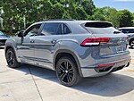 Used 2023 VOLKSWAGEN ATLAS CROSS SPORT 3.6L V6 SEL R-LINE BLACK 4MOTION in DAVIE, FLORIDA (Photo 7)