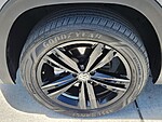Used 2023 VOLKSWAGEN ATLAS CROSS SPORT 3.6L V6 SEL R-LINE BLACK 4MOTION in DAVIE, FLORIDA (Photo 9)