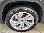 Used 2023 VOLKSWAGEN ATLAS 2.0T SE W/TECHNOLOGY FWD in DAVIE, FLORIDA (Photo 9)