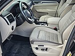 Used 2021 VOLKSWAGEN ATLAS 3.6L V6 SEL PREMIUM R-LINE 4MOTION *LTD AVAIL* in DAVIE, FLORIDA (Photo 10)