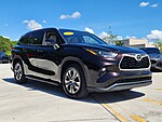 Used 2022 TOYOTA HIGHLANDER XLE FWD in DAVIE, FLORIDA (Photo 1)