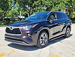 Used 2022 TOYOTA HIGHLANDER XLE FWD in DAVIE, FLORIDA (Photo 8)