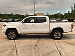 Used 2017 TOYOTA TACOMA LIMITED DOUBLE CAB 5' BED V6 4X4 AT in DAVIE, FLORIDA (Photo 3)