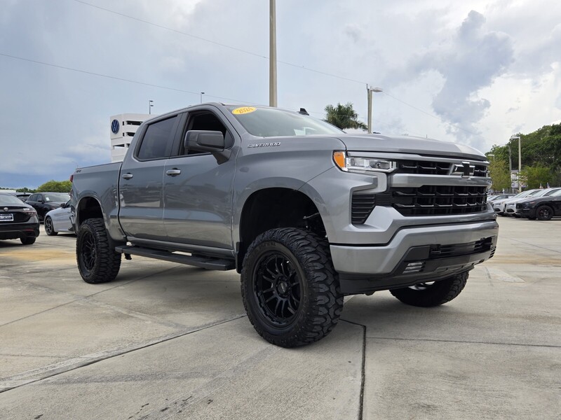 Used 2024 CHEVROLET SILVERADO 1500 4WD CREW CAB 147