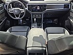 Used 2023 VOLKSWAGEN ATLAS 3.6L V6 SE W/TECHNOLOGY FWD in DAVIE, FLORIDA (Photo 17)