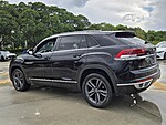 Used 2021 VOLKSWAGEN ATLAS CROSS SPORT 3.6L V6 SE W/TECHNOLOGY R-LINE FWD in DAVIE, FLORIDA (Photo 7)