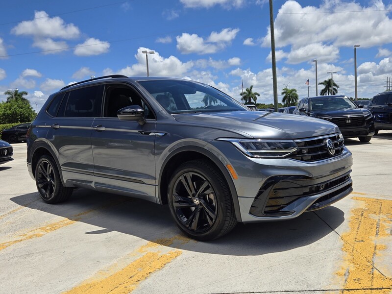 Used 2023 VOLKSWAGEN TIGUAN 2.0T SE R-LINE BLACK FWD in DAVIE, FLORIDA