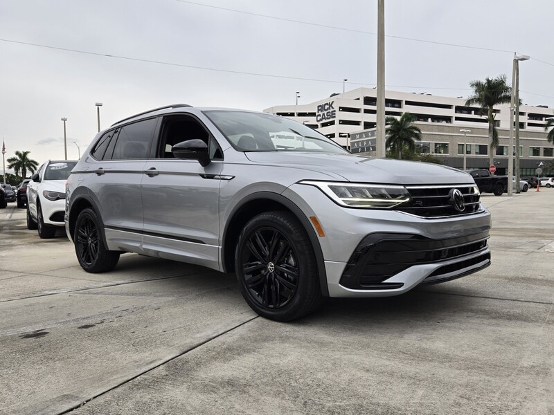 Used 2022 VOLKSWAGEN TIGUAN 2.0T SE R-LINE BLACK FWD in DAVIE, FLORIDA