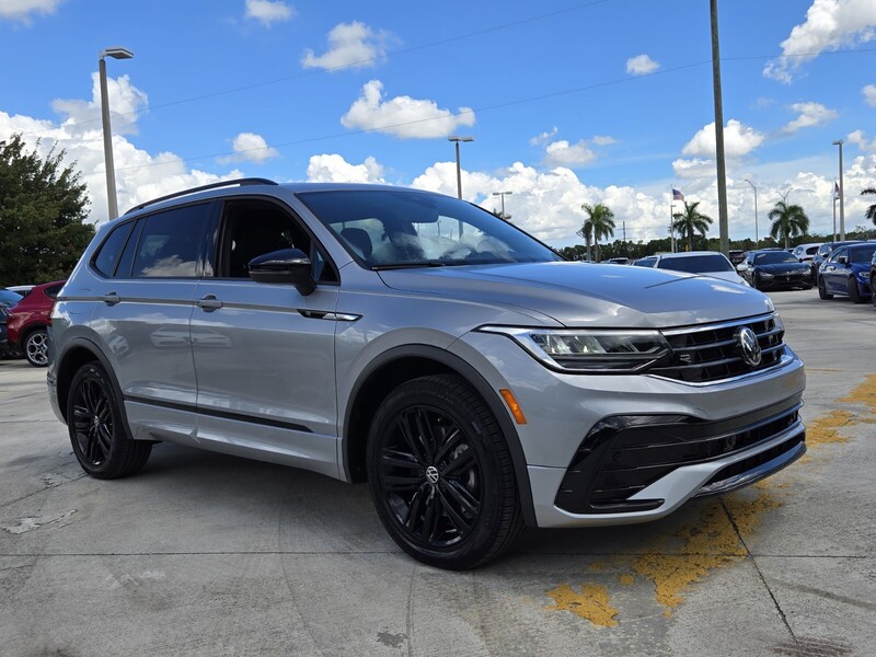 Used 2022 VOLKSWAGEN TIGUAN 2.0T SE R-LINE BLACK FWD in DAVIE, FLORIDA