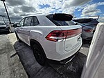 Used 2025 VOLKSWAGEN ATLAS CROSS SPORT 2.0T SE W/TECHNOLOGY FWD in DAVIE, FLORIDA (Photo 4)