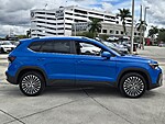 Used 2025 Volkswagen Taos SE FWD in DAVIE, FLORIDA (Photo 2)