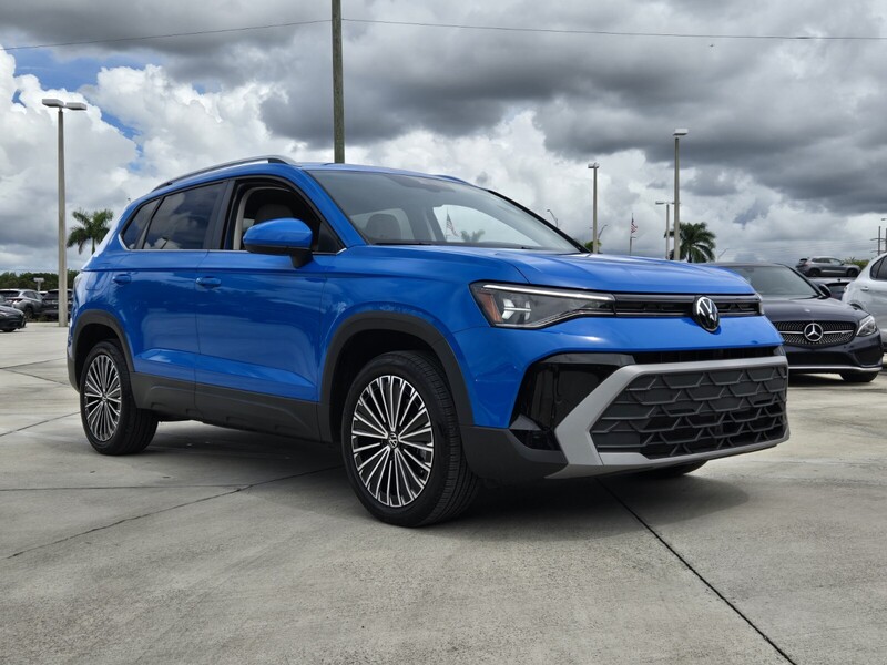 Used 2025 Volkswagen Taos SE FWD in DAVIE, FLORIDA