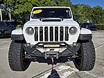 Used 2022 JEEP GLADIATOR ALTITUDE 4X4 in DAVIE, FLORIDA (Photo 4)