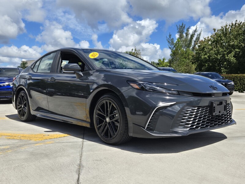 Used 2025 TOYOTA CAMRY SE in DAVIE, FLORIDA