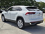 Used 2021 Volkswagen Atlas Cross Sport 3.6L V6 SEL FWD in DAVIE, FLORIDA (Photo 7)