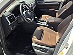 Used 2022 Volkswagen Atlas 2.0T SE W/TECHNOLOGY FWD in DAVIE, FLORIDA (Photo 10)
