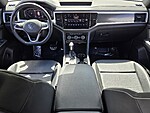 Used 2022 Volkswagen Atlas Cross Sport 3.6L V6 SEL R-LINE 4MOTION in DAVIE, FLORIDA (Photo 13)