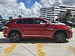 Used 2022 Volkswagen Atlas Cross Sport 3.6L V6 SEL R-LINE 4MOTION in DAVIE, FLORIDA (Photo 3)