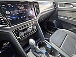 Used 2022 Volkswagen Atlas Cross Sport 3.6L V6 SEL R-LINE 4MOTION in DAVIE, FLORIDA (Photo 20)