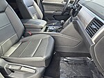 Used 2023 Volkswagen Atlas Cross Sport 3.6L V6 SE W/TECHNOLOGY FWD in DAVIE, FLORIDA (Photo 19)