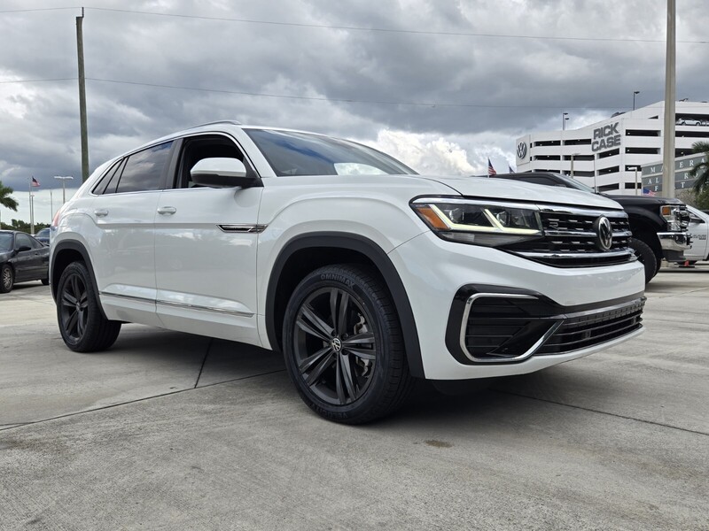 Used 2022 Volkswagen Atlas Cross Sport 2.0T SEL R-LINE 4MOTION in DAVIE, FLORIDA