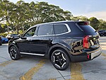 Used 2023 KIA TELLURIDE S FWD in DAVIE, FLORIDA (Photo 8)