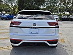 Used 2022 Volkswagen Atlas Cross Sport 3.6L V6 SEL R-LINE BLACK 4MOTION in DAVIE, FLORIDA (Photo 6)