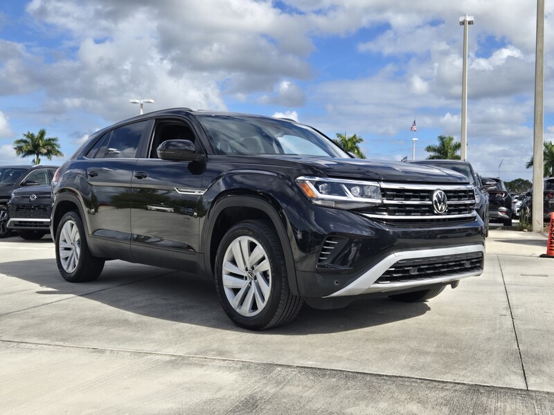 Used 2022 Volkswagen Atlas Cross Sport 3.6L V6 SE W/TECHNOLOGY 4MOTION in DAVIE, FLORIDA