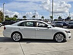 Used 2018 Volkswagen Passat 2.0T SE AUTO in DAVIE, FLORIDA (Photo 3)