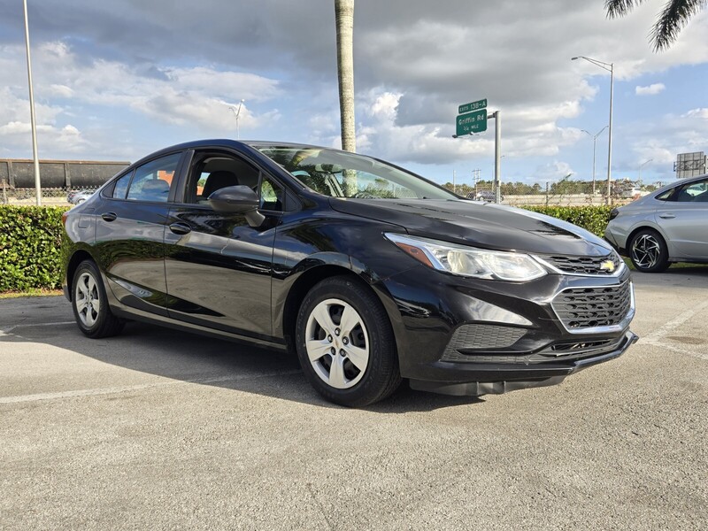 Used 2018 CHEVROLET CRUZE 4DR SDN 1.4L LS W/1SB in DAVIE, FLORIDA