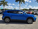 Used 2025 Volkswagen Taos SE FWD in DAVIE, FLORIDA (Photo 3)