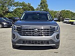 Used 2025 Volkswagen Atlas 2.0T SE W/TECHNOLOGY FWD in DAVIE, FLORIDA (Photo 4)