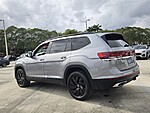 Used 2025 Volkswagen Atlas 2.0T SE W/TECHNOLOGY FWD in DAVIE, FLORIDA (Photo 8)