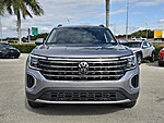 Used 2025 Volkswagen Atlas 2.0T SE W/TECHNOLOGY FWD in DAVIE, FLORIDA (Photo 4)
