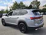Used 2025 Volkswagen Atlas 2.0T SE W/TECHNOLOGY FWD in DAVIE, FLORIDA (Photo 7)