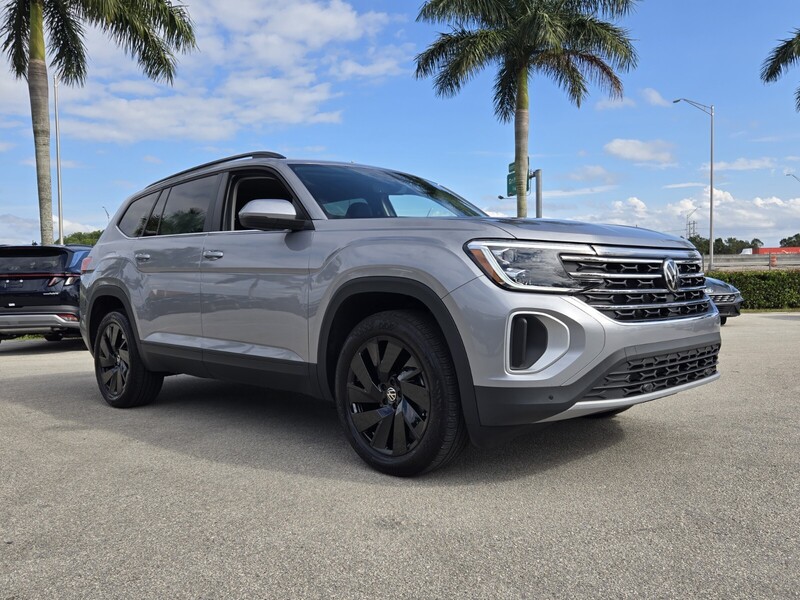 Used 2025 Volkswagen Atlas 2.0T SE W/TECHNOLOGY FWD in DAVIE, FLORIDA