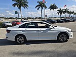 Used 2020 Volkswagen Jetta SE AUTO W/ULEV in DAVIE, FLORIDA (Photo 3)