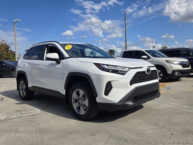 Used 2024 TOYOTA RAV4 XLE FWD in DAVIE, FLORIDA