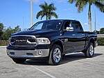 Used 2019 RAM 1500 CLASSIC LARAMIE 4X4 CREW CAB 5'7