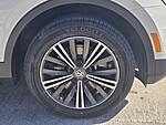 Used 2018 Volkswagen Tiguan 2.0T SEL FWD in DAVIE, FLORIDA (Photo 9)
