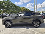 Used 2024 CHEVROLET TRAX FWD 4DR LT in DAVIE, FLORIDA (Photo 4)