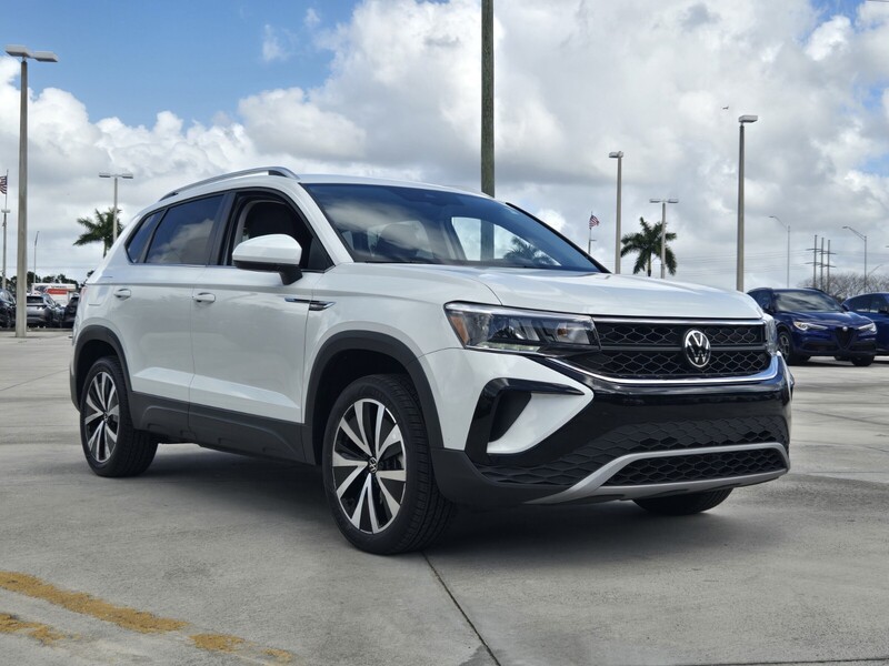 Used 2024 Volkswagen Taos SE FWD in DAVIE, FLORIDA