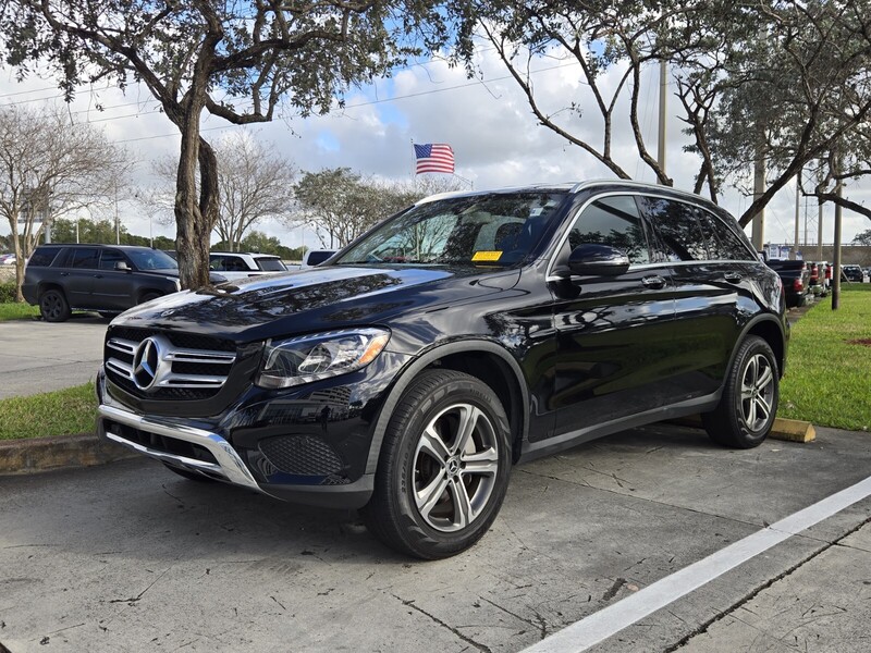 Used 2019 MERCEDES-BENZ GLC-CLASS GLC 300 SUV in DAVIE, FLORIDA